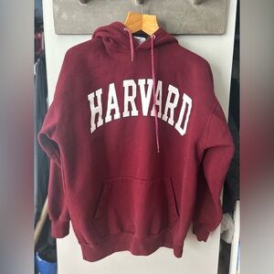 Thick and oversized Harvard printed hoodie